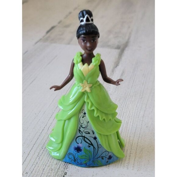 Mattel 2009 green princess dress queen doll toy figure - Picture 2 of 6